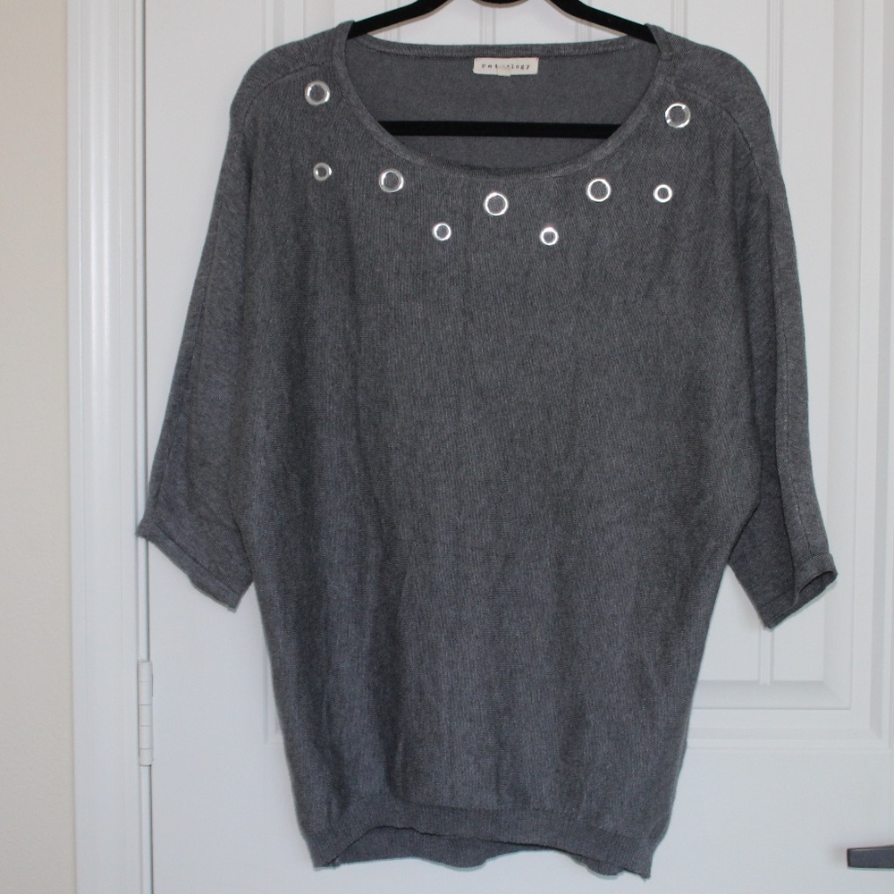 Retrology Grey top Size M B3